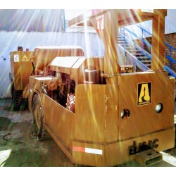 CAMION MINERO DE BAJO PERFIL DE SERVICIO